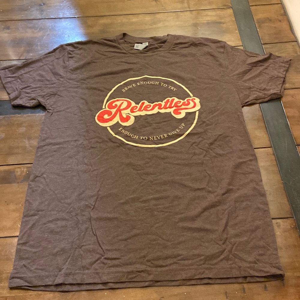 Relentless - logo t-shirt- men’s medium